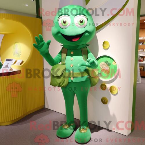 Costume Mascotte Redbrokoly De Zébu Bleu Habillé D Une Jupe Portefeuille Et De Bracelets