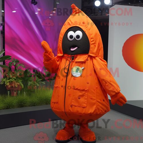 Costume De Mascotte Redbrokoly De Prune Orange Habillé D Une Parka Et D Épinglettes