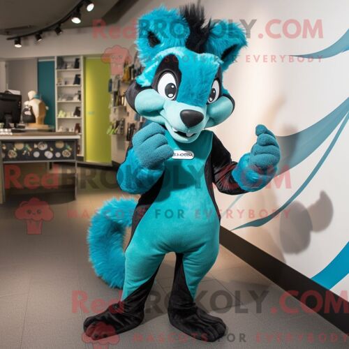 Personnage De Costume De Mascotte Redbrokoly De Cyan Skunk Habillé Avec Un Col Roulé Et Des Ceintures De Smoking