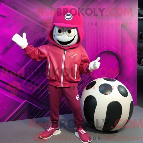 Personnage De Costume De Mascotte Redbrokoly De Ballon De Volley-Ball Magenta Habillé Avec Une Veste De Moto Et Des Bonnets