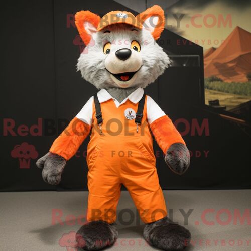 Costume Mascotte Redbrokoly De Orange Say Wolf Personnage Habillé Avec Une Combishort Et Des Bretelles