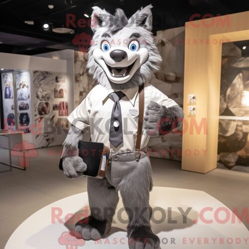 Costume De Mascotte Redbrokoly Silver Say Wolf Habillé Avec Une Chemise Habillée Et Des Sacs Messager