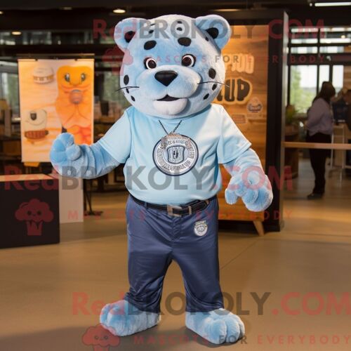 Costume De Mascotte Redbrokoly De Jaguar Bleu Ciel Habillé D Une Chemise Et De Colliers En Chambray