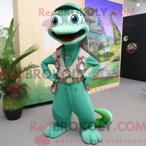 Mascotte Redbrokoly De Personnage De Serpent Habillé D Une Salopette Et De Colliers