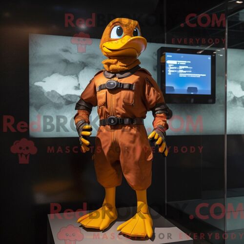 Costume De Mascotte Redbrokoly De Mouton Mérinos Argenté Personnage Habillé Avec Un Jean Et Des Sacs À Main