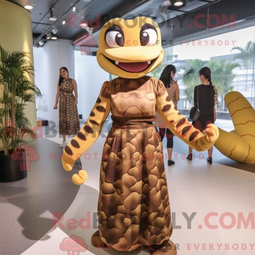 Costume Mascotte Redbrokoly D Anaconda Marron Personnage Habillé Avec Une Robe Midi Et Des Pinces À Cheveux