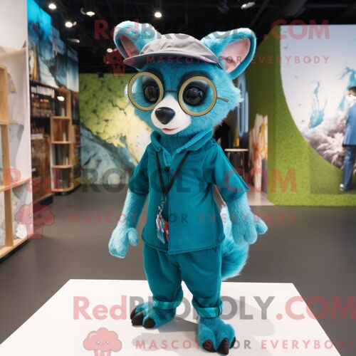 Personnage De Costume De Mascotte Redbrokoly De Lasagne Jaune Citron Habillé Avec Un Gilet Et Des Ceintures De Smoking