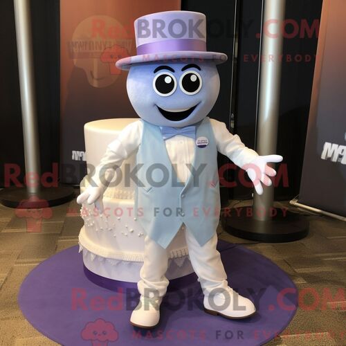 Personnage De Costume De Mascotte Redbrokoly De Gâteau De Mariage À La Lavande Habillé Avec Un Jean Boyfriend Et Des Épingles À Chapeau