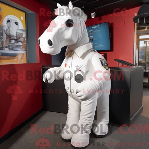 Personnage De Costume De Mascotte Redbrokoly De Ballon De Basket Habillé Avec Un T-Shirt À Col En V Et Des Porte-Documents