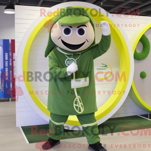 Costume Mascotte Redbrokoly De Maître Des Anneaux D Olive Habillé D Un Coupe-Vent Et D Anneaux