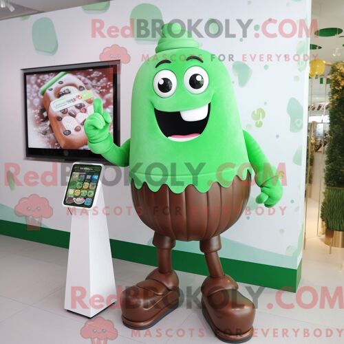 Costume De Mascotte Redbrokoly De Sushi Vert Forêt Habillé D Une Combishort Et De Châles