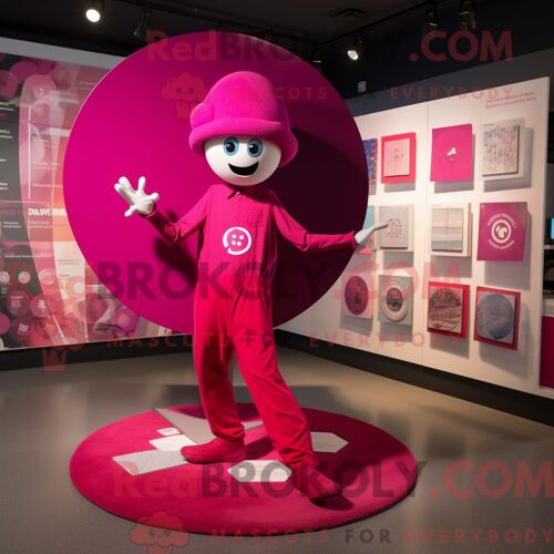 Personnage Mascotte Redbrokoly D Un Magenta Plate Spinner Habillé D Un Legging Et De Pochettes De Costume