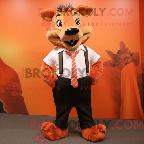 Personnage Mascotte Redbrokoly D Une Tortue De Mer Brune Habillée D Un Pantalon Chino Et De Bandeaux