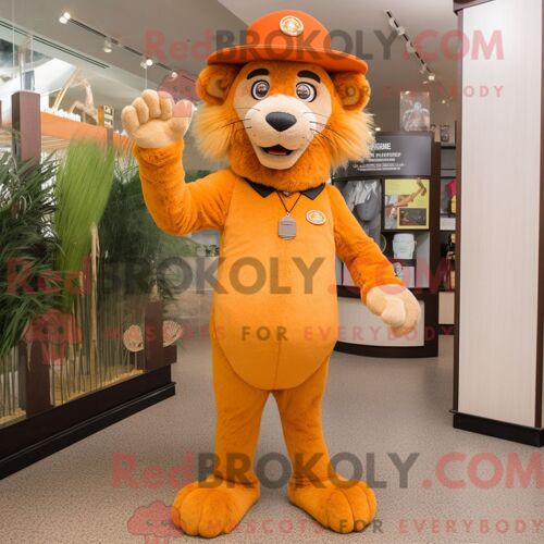 Costume De Mascotte Redbrokoly De Lion Tamer Orange Habillé D Une Robe Fourreau Et De Bérets