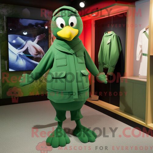 Personnage Mascotte Redbrokoly D Une Colombe Verte Habillée D Une Barboteuse Et De Sacs À Main