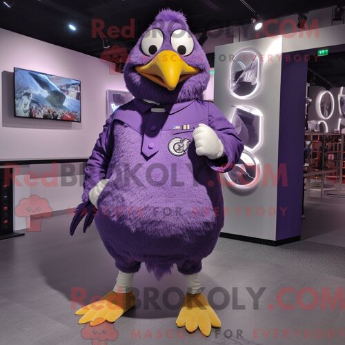 Costume Mascotte Redbrokoly De Pigeon Violet Personnage Habillé D Une Combinaison Et De Pinces À Chaussures