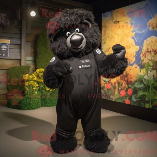 Personnage Mascotte Redbrokoly D Un Ours Vert Citron Habillé D Une Veste En Cuir Et De Montres Digitales
