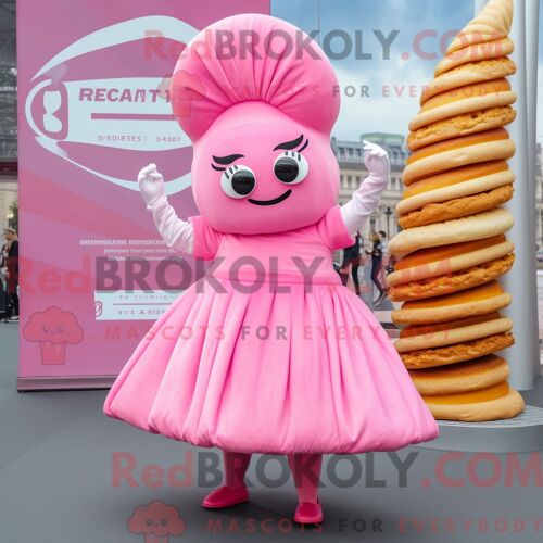 Costume Mascotte Redbrokoly De Croissant Rose Habillé Avec Une Jupe Longue Et Des Bérets