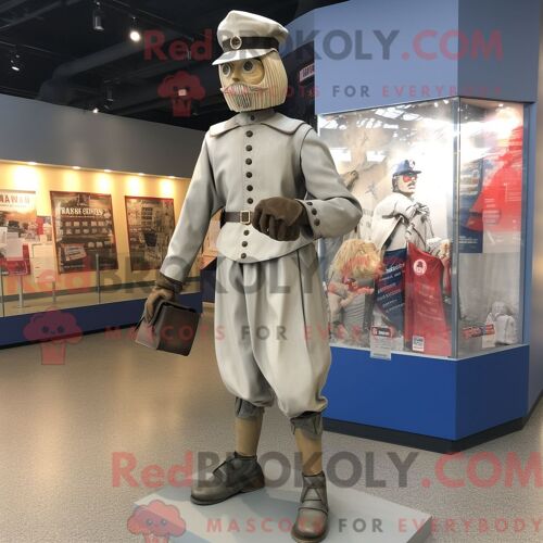 Personnage Mascotte Redbrokoly D Un Soldat Argenté De La Guerre Civile Habillé D Un T-Shirt De Baseball Et De Bracelets De Cheville