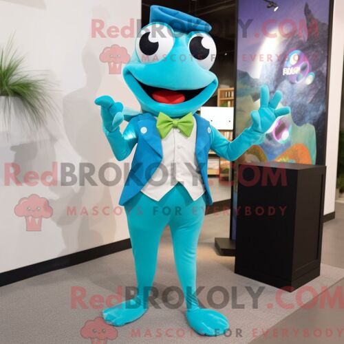 Personnage Mascotte Redbrokoly D Un Radis Gris Habillé D Une Jupe Crayon Et D Épingles À Cheveux