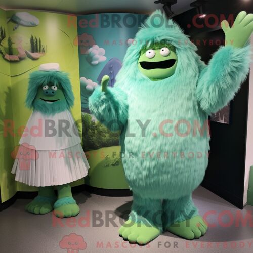 Costume Mascotte Redbrokoly De Yéti Vert Personnage Habillé Avec Une Jupe Et Des Bérets