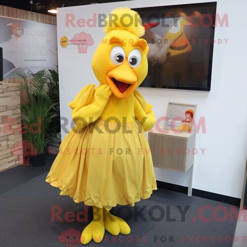 Costume Mascotte Redbrokoly De Poules Jaunes Personnage Habillé Avec Une Jupe Longue Et Des Mitaines