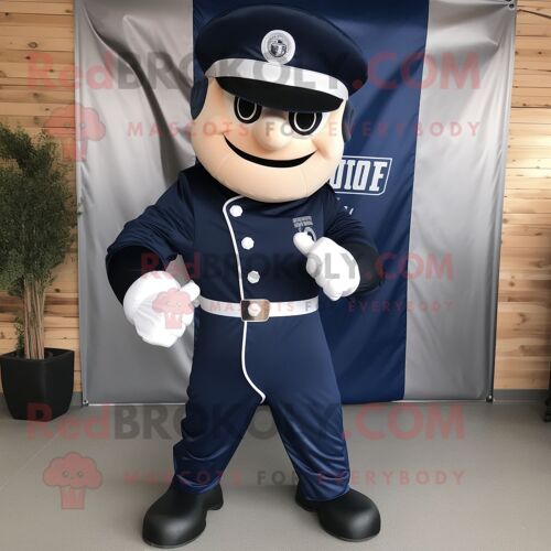 Personnage De Costume De Mascotte Redbrokoly De Lanceur De Couteaux De La Marine Habillé D'une Veste Et De Cravates
