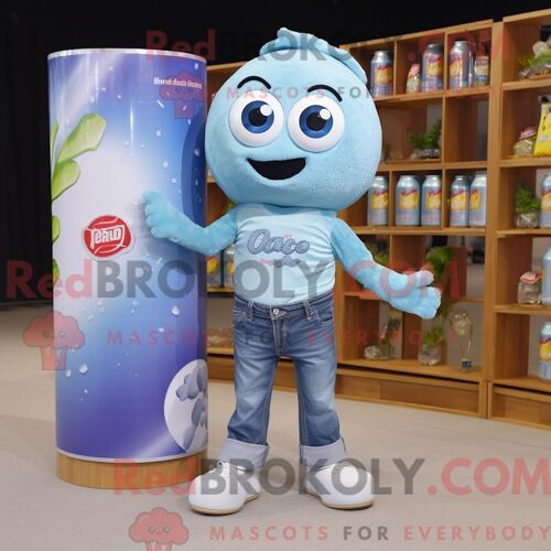 Costume De Mascotte Redbrokoly De Canette De Soda Bleu Ciel Habillé Avec Un Short En Jean Et Des Bracelets De Cheville