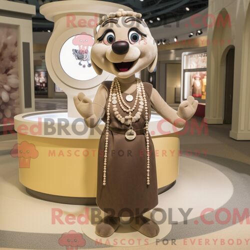 Personnage De Costume De Mascotte Redbrokoly De Bracelet Beige Habillé Avec Une Robe Droite Et Des Colliers