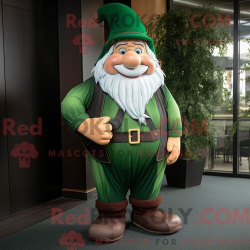 Personnage De Costume De Mascotte Redbrokoly De Coeur Vert Habillé Avec Une Couverture Et Des Coussinets De Pied