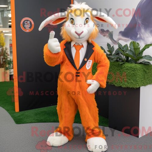 Mascotte Redbrokoly De Chèvre Angora Orange Personnage Habillé Avec Une Veste De Costume Et Des Bagues