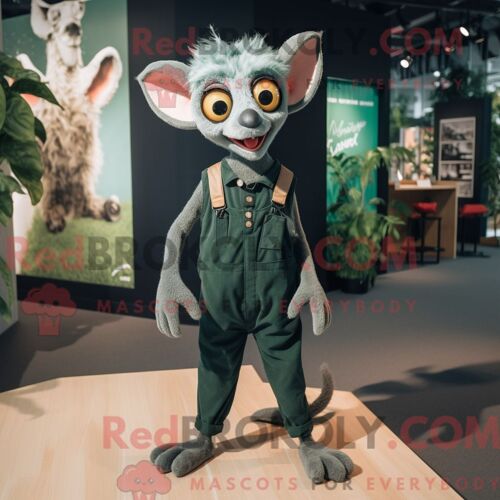 Costume Mascotte Redbrokoly Aye-Aye Vert Forêt Personnage Habillé Avec Un T-Shirt Et Des Bretelles