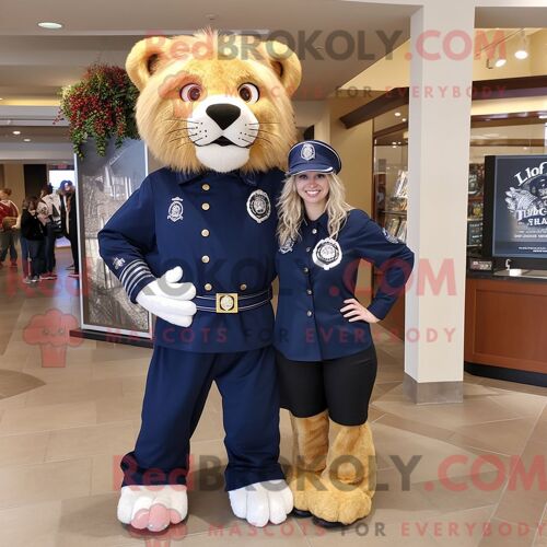 Costume De Mascotte Redbrokoly De Lion Tamer De La Marine Personnage Habillé Avec Un Jean De Maman Et Des Ceintures