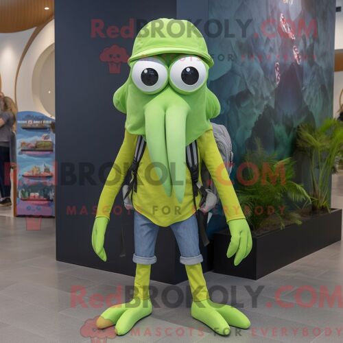 Costume Mascotte Redbrokoly D Éléphant Bleu Marine Habillé Avec Une Robe Midi Et Des Montres