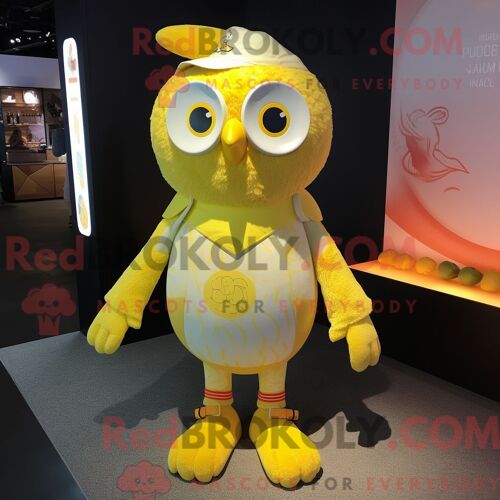 Personnage De Costume De Mascotte Redbrokoly De Hibou Jaune Citron Habillé Avec Un Rash Guard Et Des Wraps