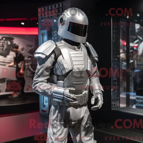 Costume De Mascotte Redbrokoly Gi Joe Argenté Personnage Habillé Avec Une Combishort Et Des Sacs À Main