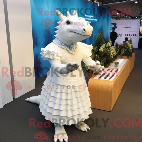 Costume Mascotte Redbrokoly D Ankylosaure Blanc Personnage Habillé Avec Une Robe Longue Et Des Boutons De Manchette