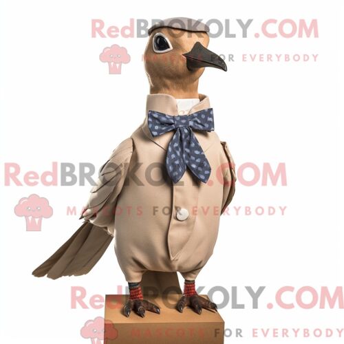 Costume De Mascotte Redbrokoly De Pigeon Voyageur Beige Habillé D Une Chemise Oxford Et De Noeuds Papillons
