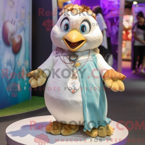 Costume De Mascotte Redbrokoly De Pingouin Crème Habillé Avec Une Mini Robe Et Des Colliers