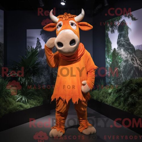 Costume Mascotte Redbrokoly De Fajitas Roses Personnage Habillé D Une Combishort Et D Épingles À Cravate