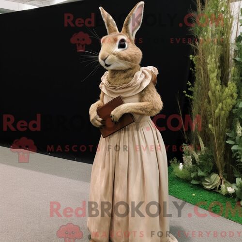 Costume De Mascotte Redbrokoly De Lapin Sauvage Beige Habillé D Une Robe Taille Empire Et De Pochettes