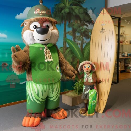 Costume De Mascotte Redbrokoly Tan Special Air Service Habillé Avec Un Pantalon Cargo Et Des Épingles À Châle
