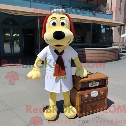 Costume De Mascotte Redbrokoly De Hot Dog Crème Personnage Habillé D Un Short Cargo Et De Porte-Documents