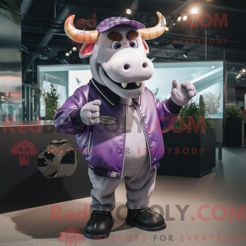 Costume Mascotte Redbrokoly De Zébu Violet Personnage Habillé D Un Blouson Aviateur Et De Boutons De Manchette