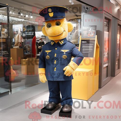 Costume De Mascotte Redbrokoly De Soldat De La Marine Dorée Habillé D Une Chemise En Jean Et De Chapeaux