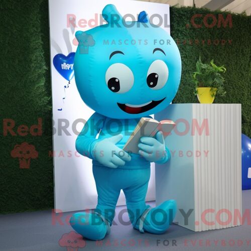 Personnage De Costume De Mascotte Redbrokoly Cyan Love Letter Habillé Avec Un Pantalon Capri Et Des Bracelets De Cheville