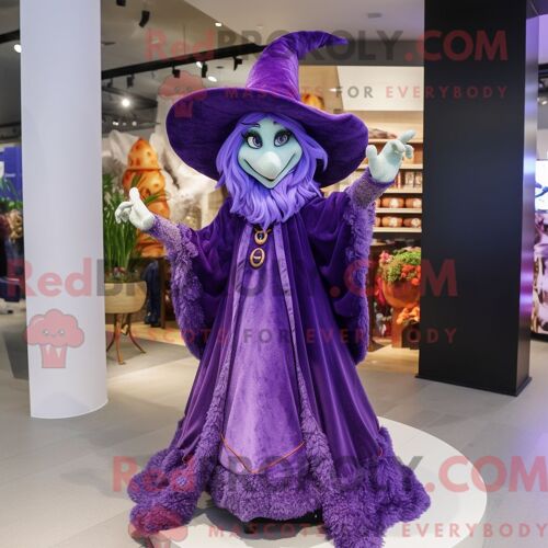 Costume Mascotte Redbrokoly De Sorcière Violette Habillé D Un Manteau Et De Boucles D Oreilles