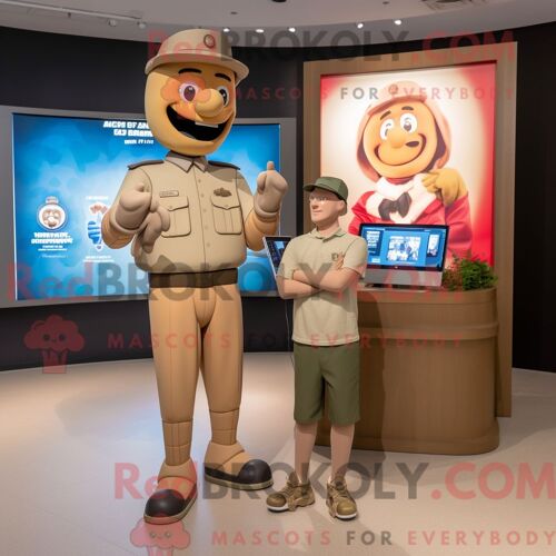 Costume De Mascotte Redbrokoly De Soldat Tan Habillé D Une Chemise Henley Et De Montres Intelligentes