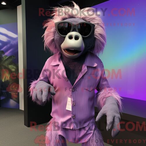 Personnage De Costume De Mascotte Redbrokoly Magenta Pop Corn Habillé Avec Un Costume Et Des Sacs À Dos