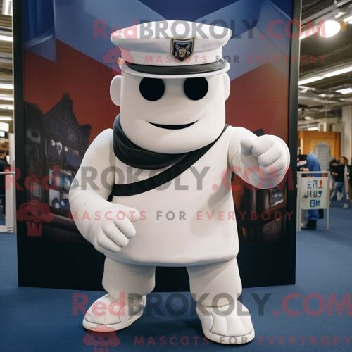 Costume Mascotte Redbrokoly De White Alliance Personnage Habillé Avec Un Débardeur Et Des Bérets